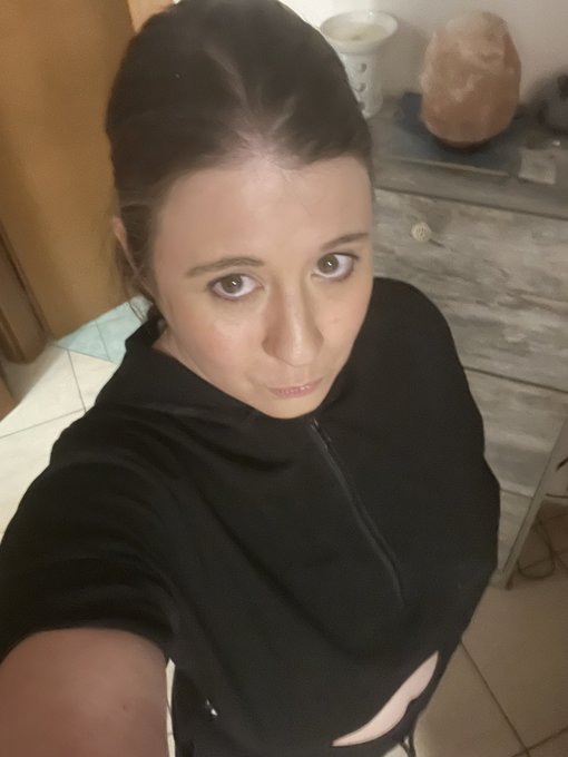 Buona sera ragazzi  vi aspetto sul mio canale Telegram ufficiale https://t.co/5v4rwAOqLx https://t.c