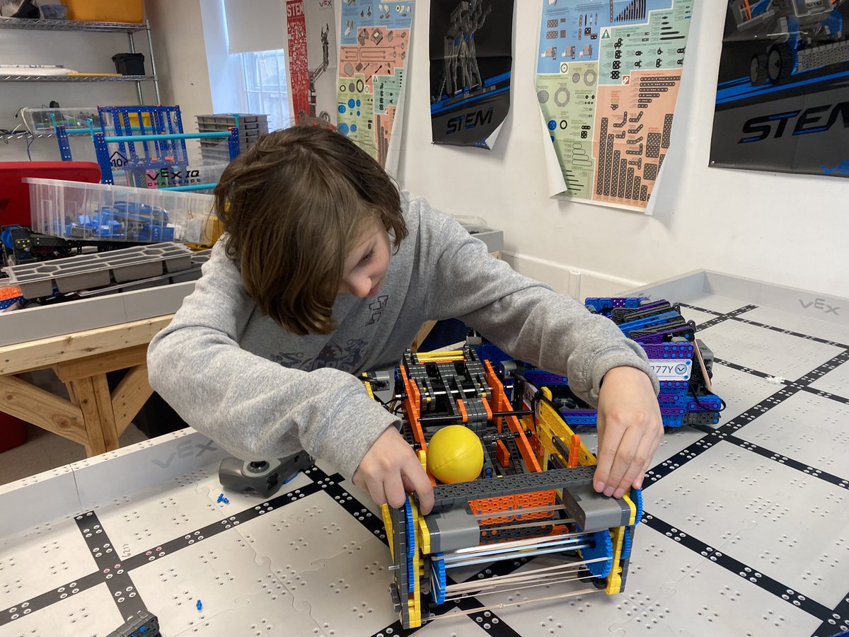 Harvey Middle School tweet media