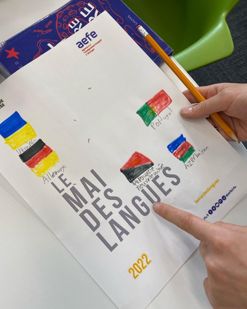 Laprofdoc_rock's tweet photo. Atelier #expertcom #expertfranco pour #lemaideslangues Réfléchir ensemble autour de la maîtrise des #langues, des #languesmaternelles et de notre identitélangagière un super moment #centrededoc @aefeinfo @EEMCP2_AEFE_ZAN https://t.co/R7QADH4Meh