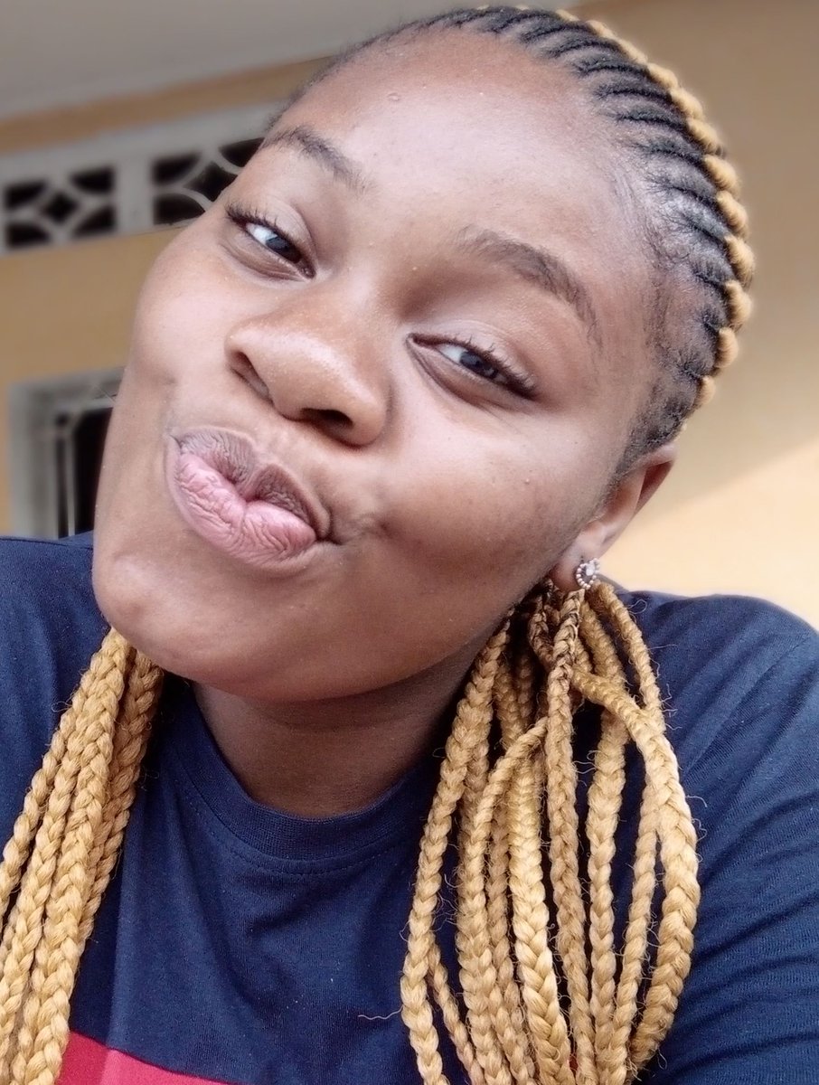 Yasminemujinga's tweet photo. Bonne soirée https://t.co/5PW8YIf9AN