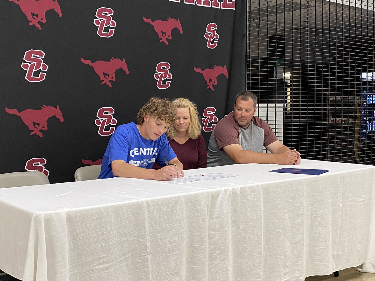 .<a href="/nick_clayson/">Nick Clayson II</a> signs with Central Christian for baseball. #kspreps