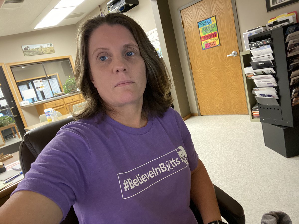 dmoscte's tweet photo. K-State sweatshirt and believe in Botts shirt today in support of @thebotty   You got this!!#BelieveInBotts https://t.co/uOLcMotxNt