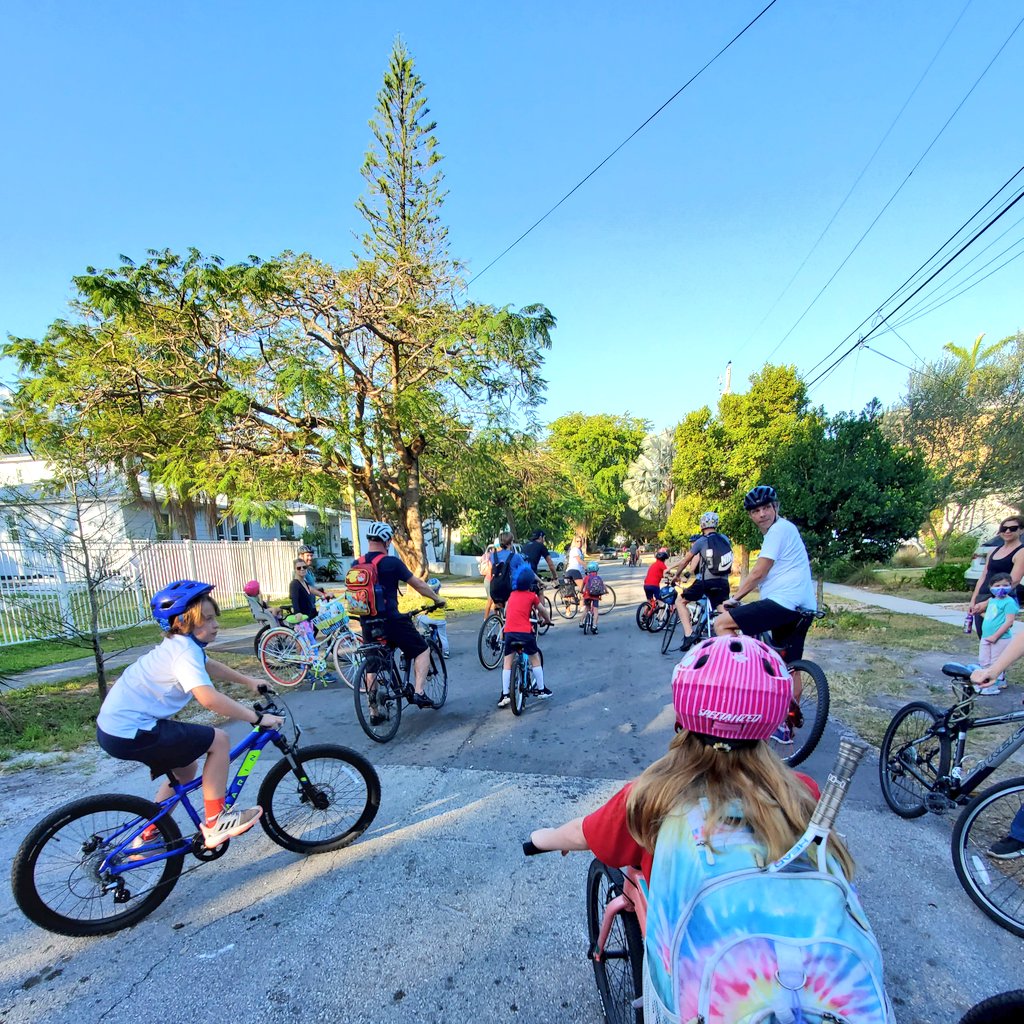 swansonavenue's tweet photo. Let's Ride!🚲 Big turnout for #BikeToSchoolDay this morning on Swanson Avenue @GroveElem @iBikeSafe https://t.co/fMHT795xKc