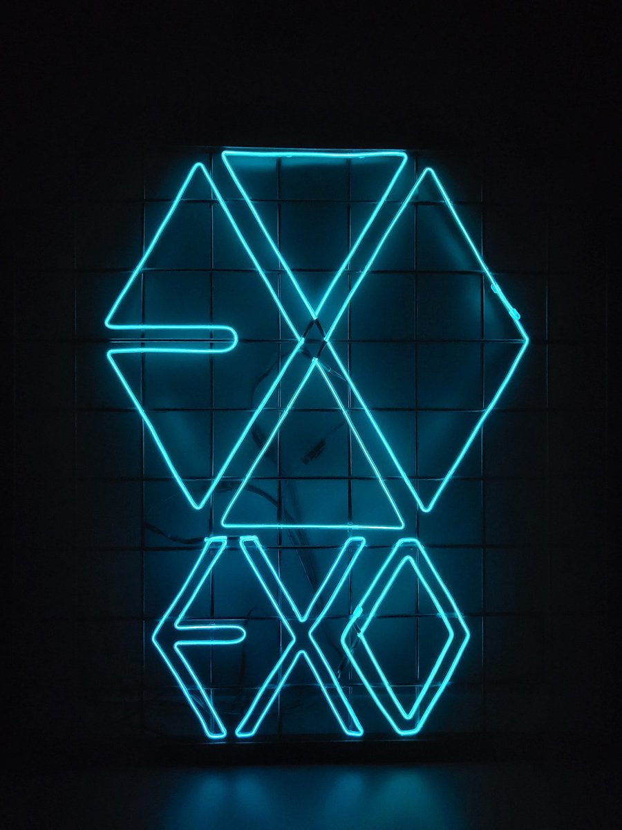 ATHENA_MAXIMA1's tweet photo. @hpflondon2022 Nuestro fandom es la Cia 😅 no se como lo hacen pero siempre descubren pistas 🧐 les encanta hacerlo 😆

#KAI #EXO @weareoneEXO https://t.co/rHMNfRvNlh