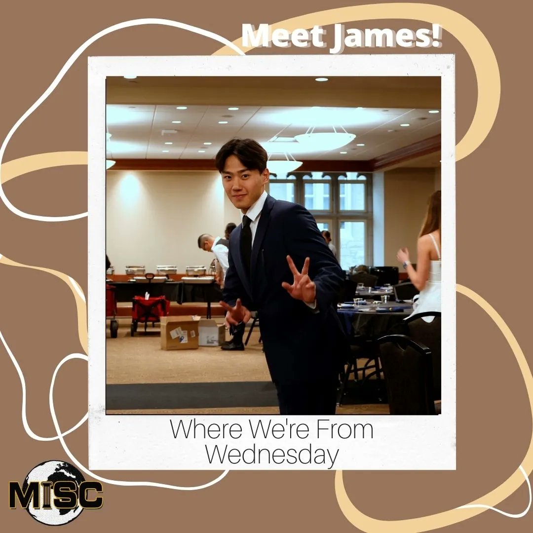 MizzouMISC's tweet image. Meet James Chiang for this week&apos;s Where We&apos;re From Wednesday!! He is a sophomore majoring in Journalism and part of our activity team. He was born in Taiwan and was raised in Chicago 🇹🇼🇺🇸 His favorite cultural memory is celebrating Chinese New Year with friends back home!