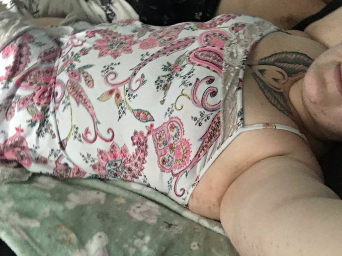 Good morning third shifters good afternoon morning shifters 😘😘😘 hope all you lovleys are having an awesome<a href="/tag/onlyfans"class="tags"><span>#onlyfans</span></a>