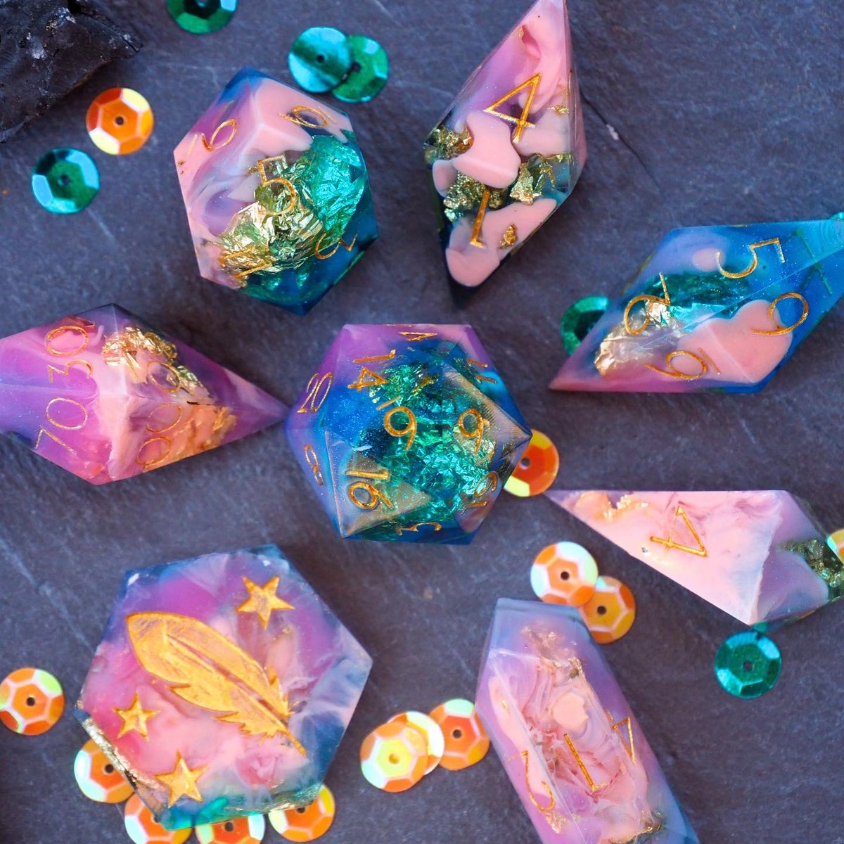 merlinsdices's tweet photo. I love this set💖💙
#dice #handmade #handmadedice #resindice #diceporn #photography #diceart #mtg #dnd #dnddice #diceset #dicesets #merlinsdices #dicelovers #dicecollector #dicecollection #dicemaker  #dicemakers #magicthegathering https://t.co/6UUyAQcYXL