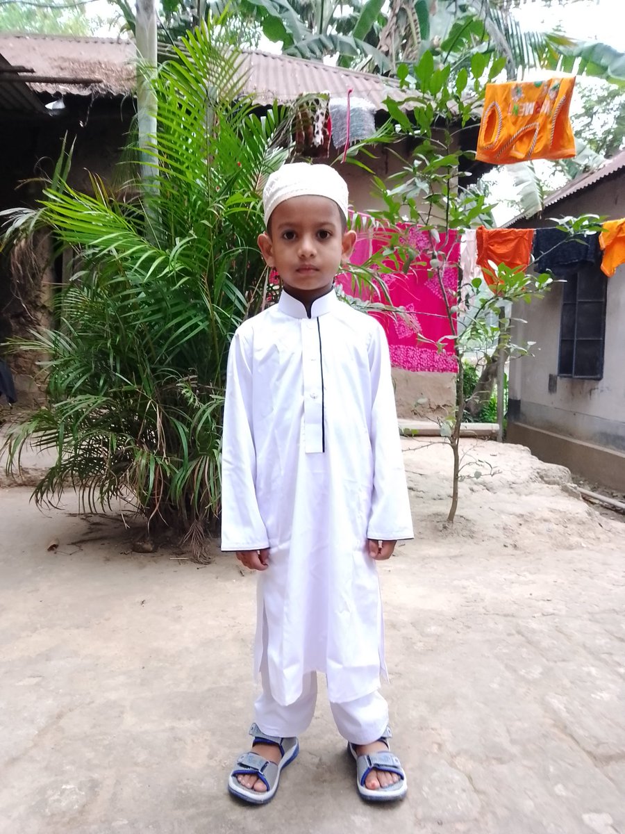 fmcomputerit's tweet image. আমার মাঃ মারিয়া 
আমার বাবাঃ ফারহান ও ফারদিন