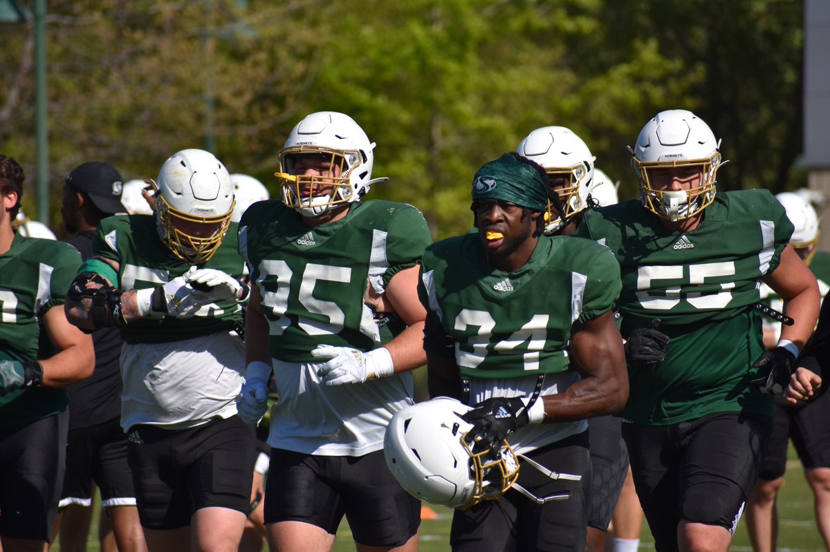 BigSkyFB's tweet image. Big Sky CHAMPS put in the work this offseason! 💪 

#ExperienceElevated