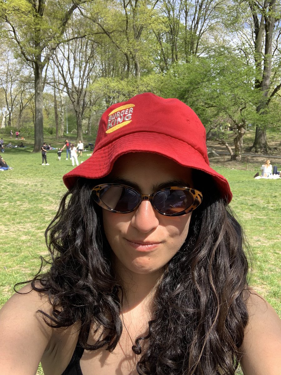 HipMunks tweet media