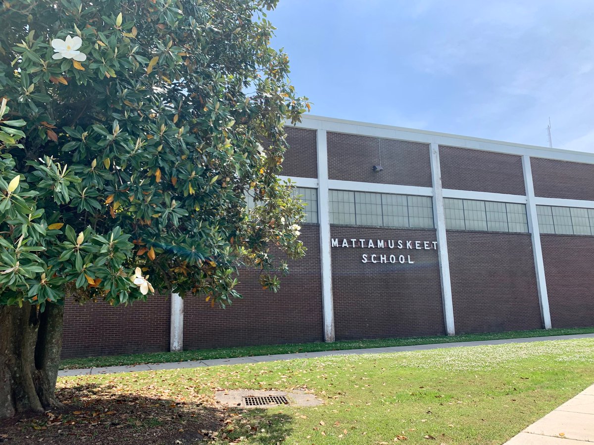 Had a super informative conversation with <a href="/castickney/">Dr. Catherine A. Stickney</a> &amp; Principal <a href="/WesleyFloydNC/">Wesley Floyd</a> at Mattamuskeet High School today about doing what’s best for students. The big magnolia tree on campus smelled so dreamy!