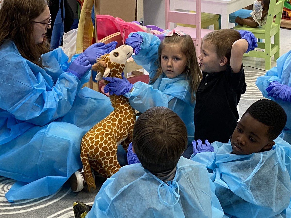 amygwatson18's tweet photo. Health Science did a “stuffed animal hospital” for PreK at MES this morning! They got to listen to hearts and bellies, brush teeth and doctor”boo-boos.” My students got to use play to see how children learn. #MilanAwesome #MilanCTE #LearnOneDoOneTeachOne https://t.co/jsjiC934GA