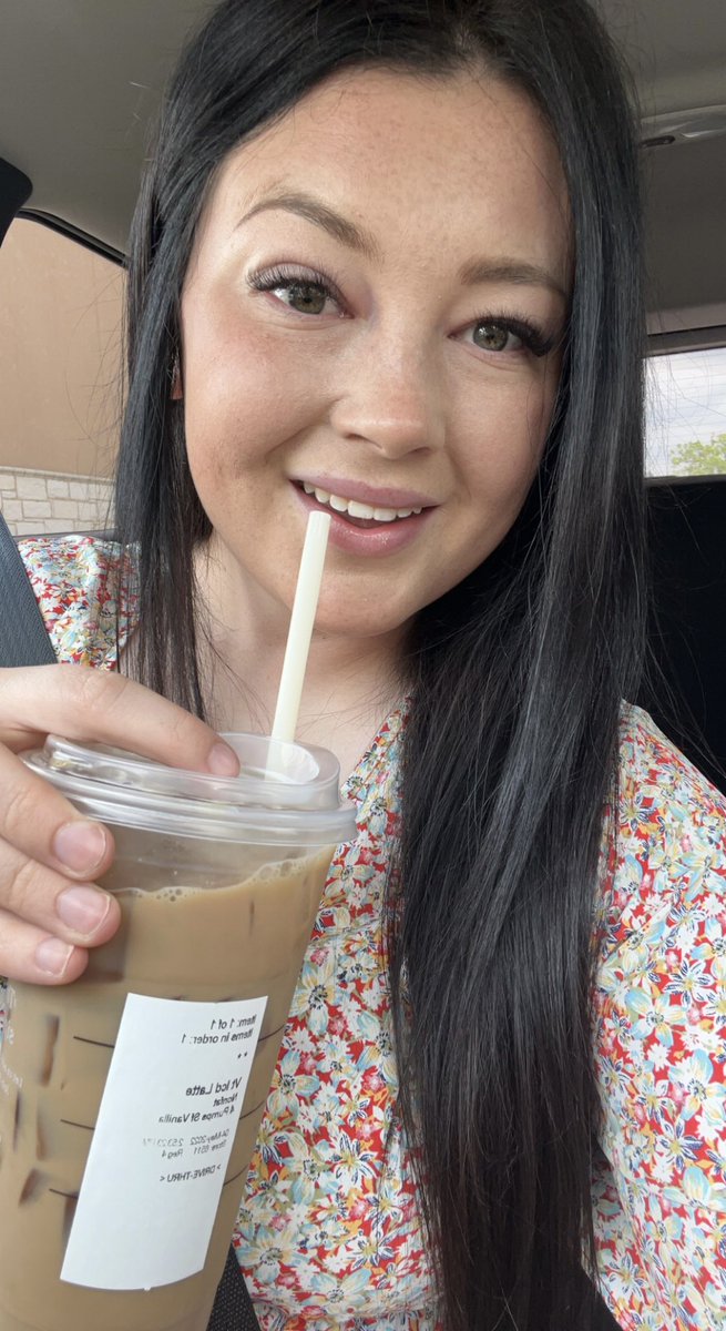 marshacleoellis's tweet photo. @Starbucks I come to you everyday… check my bank statements. Hubby probably is tired of it.. please send stars ✨ https://t.co/v0jd0npUub