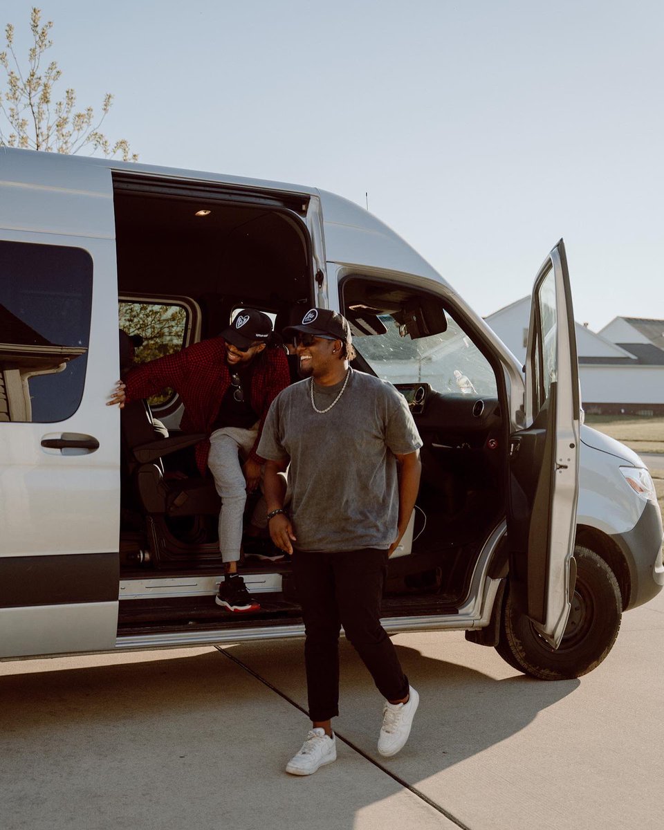 scotty_spark's tweet photo. Coming to a city near you. BLP and Tech

we are building the software for personalization custom apparel at scale. our technology connects the world's most influential companies and creators with high end global leaders to provide them best custom quality 

#NFTGiveaways #BYAC https://t.co/zmILKZi0oG