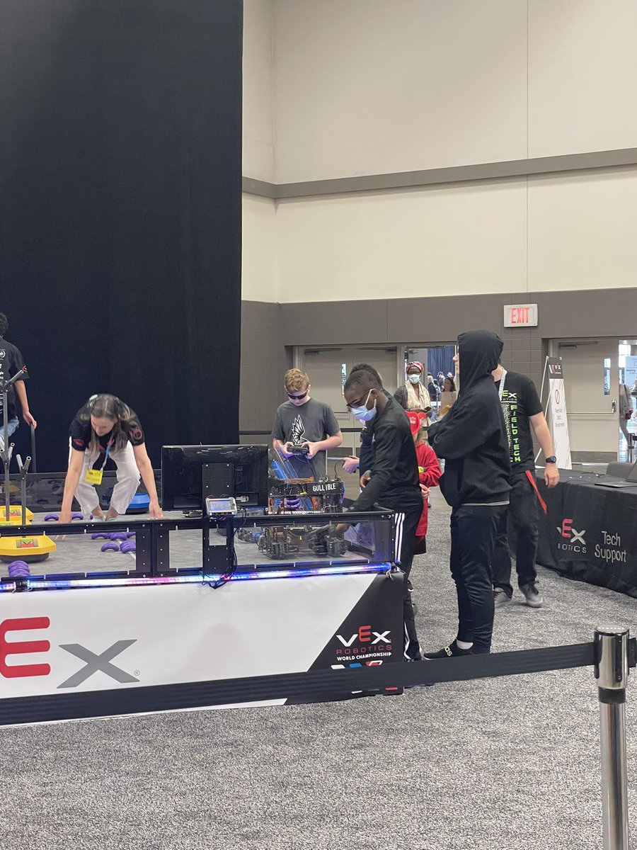 osseo_robotics's tweet photo. After a difficult start with hiccups and issues… we’re in the win column! @OSHorioles @ISD279 @CoryHMcIntyre https://t.co/egCS6DhK5p