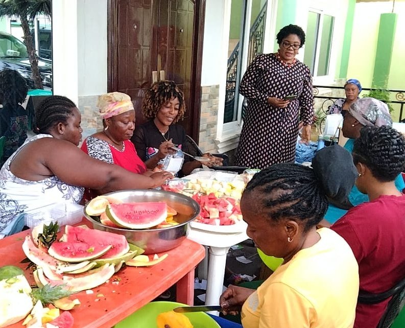 naamomolartey's tweet photo. Muslims across the Constituency converged at the Nungua Preseco Gardens to participate in the Eid ul Fitr festival held to mark the end of a successful 30-day fast of Ramadan
As usual, my team was present with refreshing Fruit Packs #MadeWithLove
#ServiceInHumility #JustMomoIt https://t.co/QUrWC2Rzm1