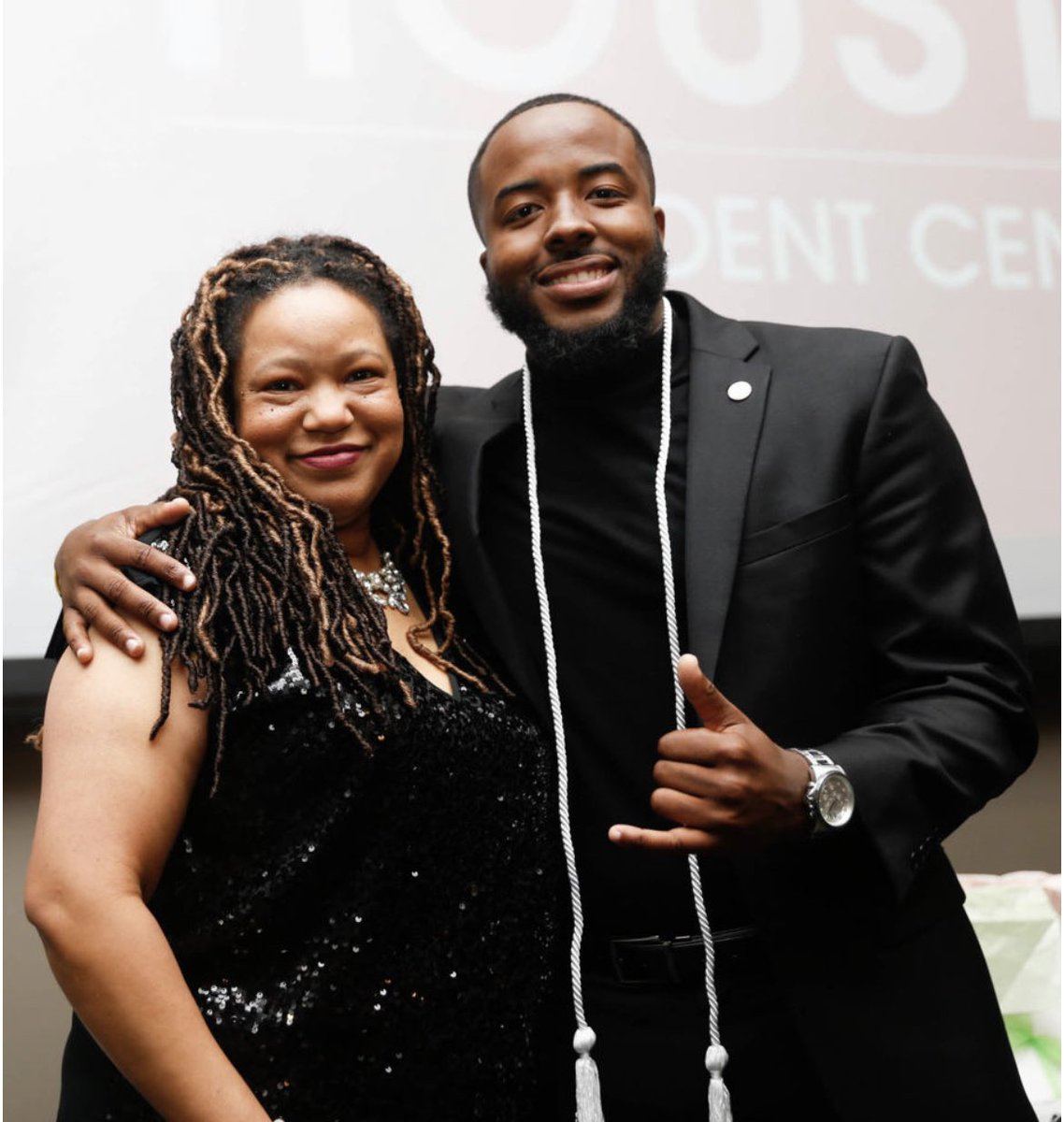 HoustonAlphas's tweet photo. Thank you to @NphcUh for hosting the NPHC Graduation Celebration and honoring the Spring 2022 graduates. 

Continue holding the name high and doing great things. 

Onwards and Upwards 🤙🏾 https://t.co/AP3IDYxQXS