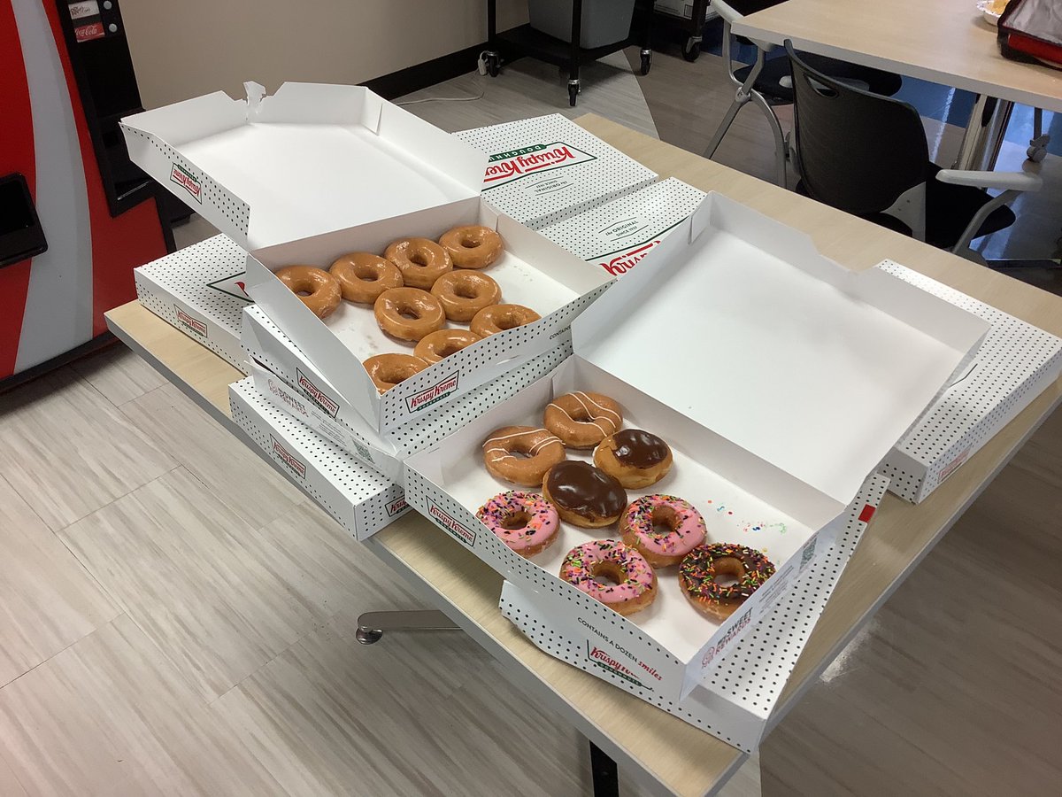RocketsRR's tweet photo. A great day for a potato bar and doughnuts for #TeacherAppreciationWeek! #ThankYou to @CarraMerrill for helping get these yummy treats for our staff. @subaru_usa of Olathe for always supporting us and bringing @krispykreme doughnuts for us! 💙🚀❤️🍩🥔🧀🥦 #opsmomentsthatmatter https://t.co/Eoe6BXkGjk