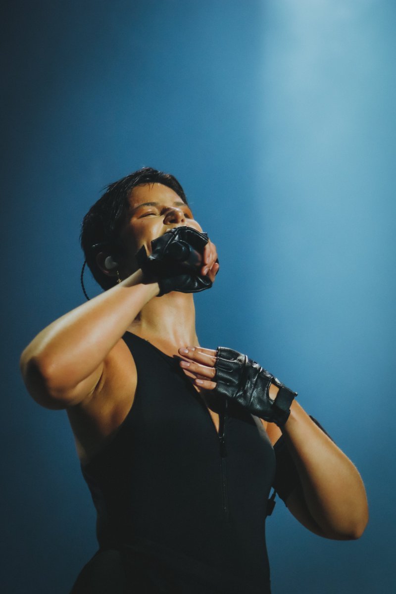 🎶 Si el talento y el carisma de Nathy Peluso atraviesan y generan magnetismo a través de cualquier pantalla, su fuerza arriba del escenario es un “gancho” directo al corazón 👊🏼🧷❤️

✍️🏼: <a href="/PiliMunioz/">Pilar Muñoz</a> 
📸: <a href="/NehuenSilva7/">Nehuén</a>