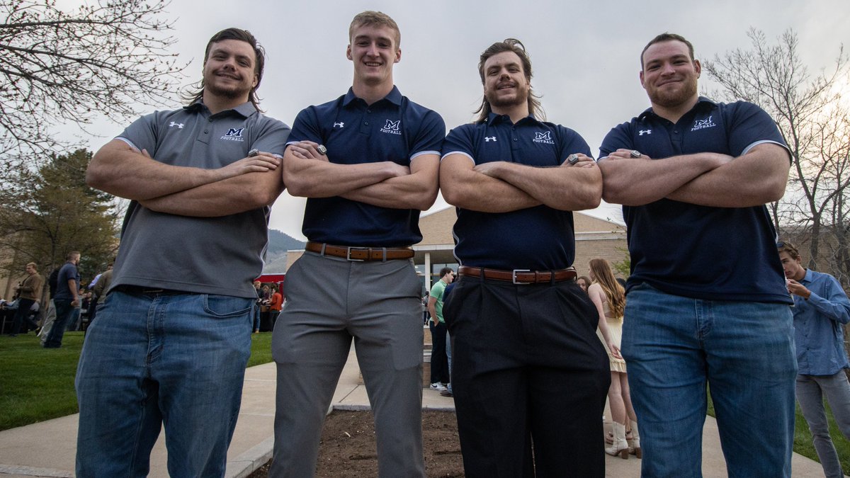 MinesAthletics's tweet photo. Pics... or the Blaster Awards never happened, right?

📸 - https://t.co/ETi4tRQJEm #HelluvaEngineer https://t.co/P2Qby4Aav7