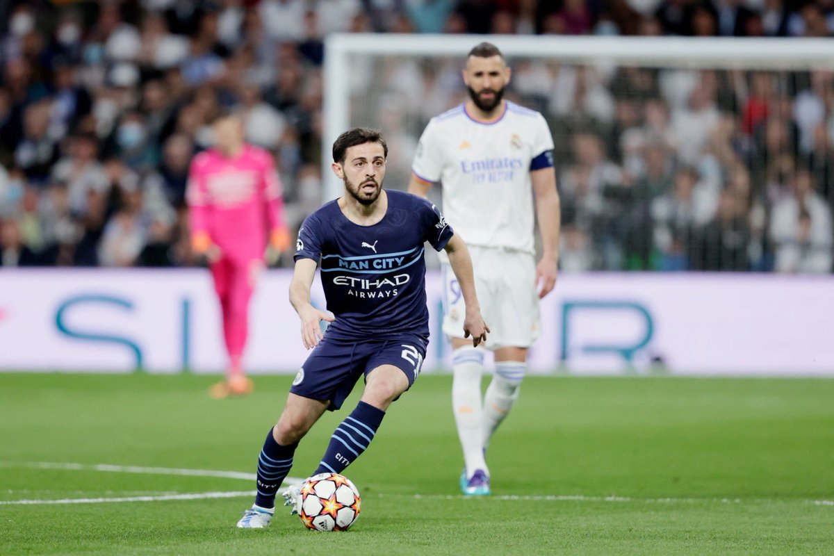 ManuHeredia21's tweet photo. Esa suficiencia, personalidad, superioridad y liderazgo de Bernardo Silva en el Bernabéu creo que se lo he visto a Messi y poco más. Qué escándalo de partido. https://t.co/WEZJbwGt4j