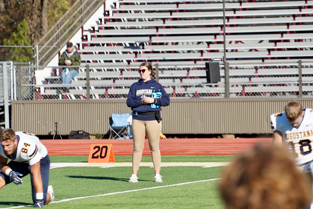AugustanaATs's tweet photo. .@sidneyclayberg will be an assistant athletic trainer at Dordt University in Sioux Center, IA working with the soccer, men’s volleyball, and baseball programs. https://t.co/WdVr1FWKmL