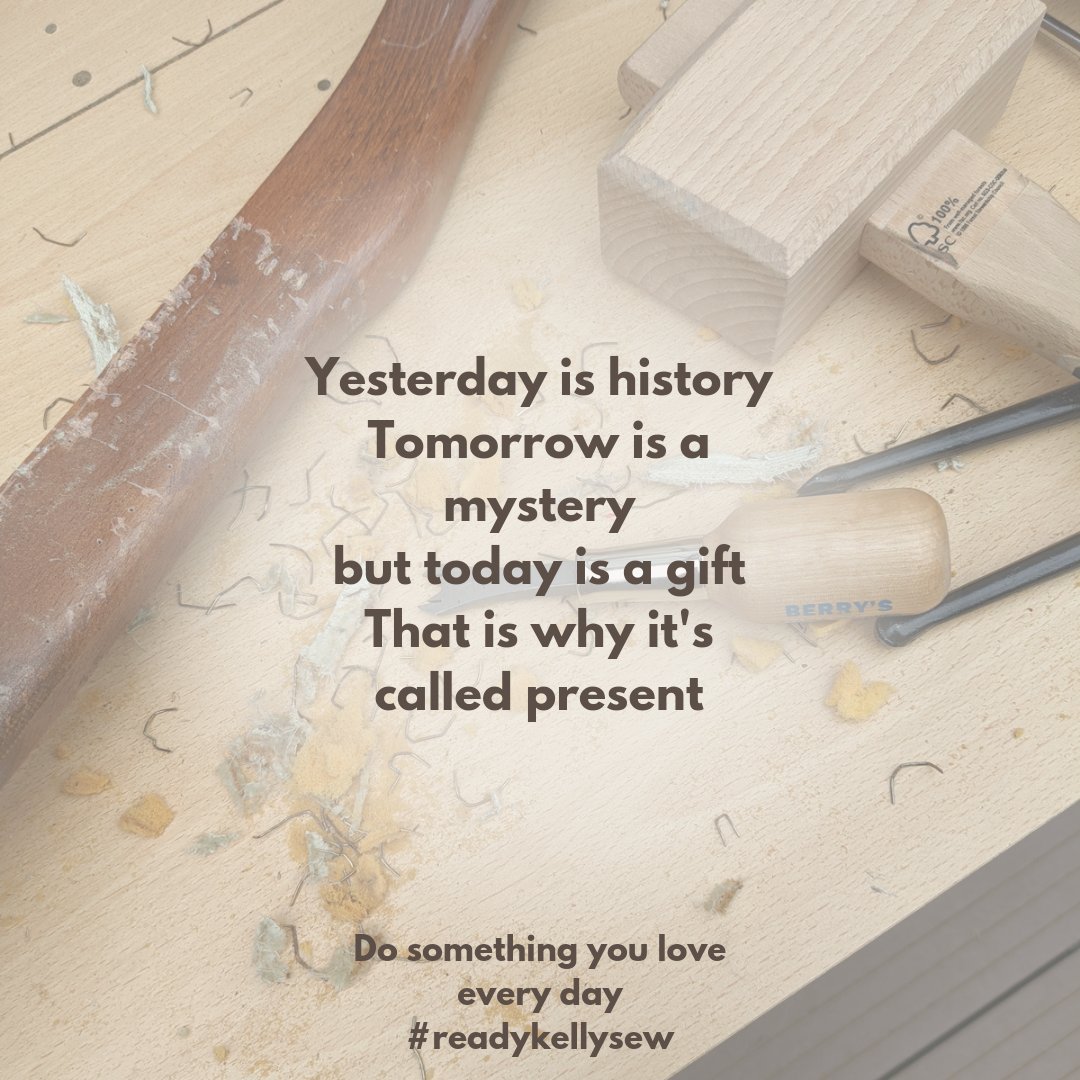 vmkel's tweet photo. Do something you love everyday
#readykellysew #reloveanoldchair #upholstery #reupholster #reduce #reuse #recycle #history #mystery #gift #present #chairstripdown https://t.co/meW4fZtQpf