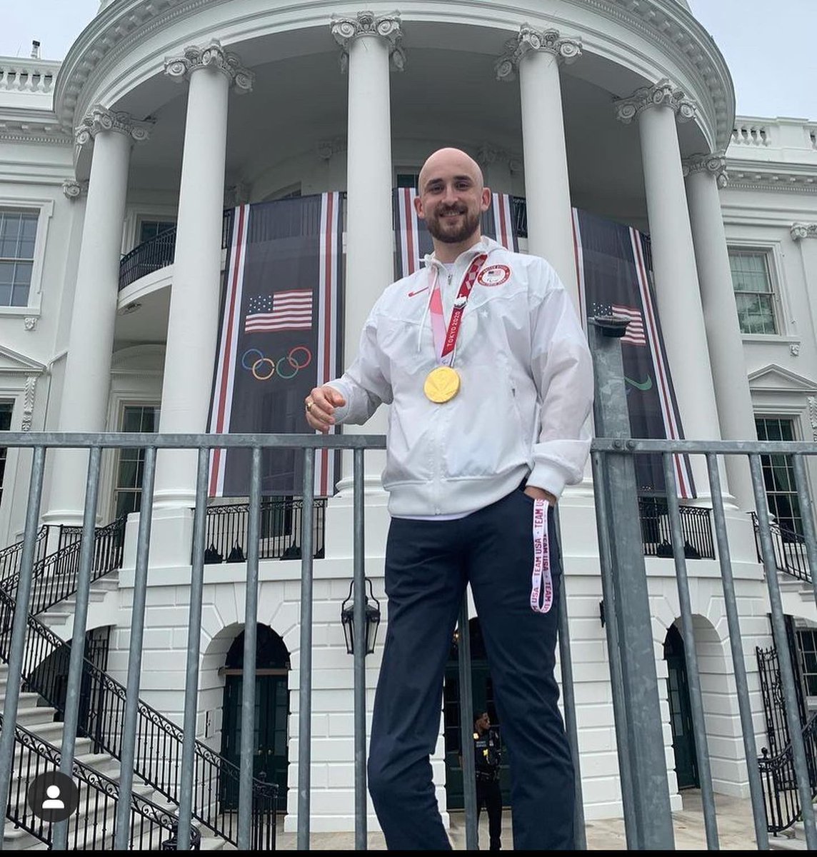 USParaTF's tweet photo. 𝕋𝕖𝕒𝕞 𝕌𝕊𝔸 𝕨𝕖𝕖𝕜 🇺🇸

Unforgettable experience bringing together Olympians and Paralympians from #Tokyo2020 and #Beijing2022 this week in Washington D.C., capped off by a visit to the @whitehouse today!

#ShowTheWorld // #TeamUSA https://t.co/h484nLgvnN