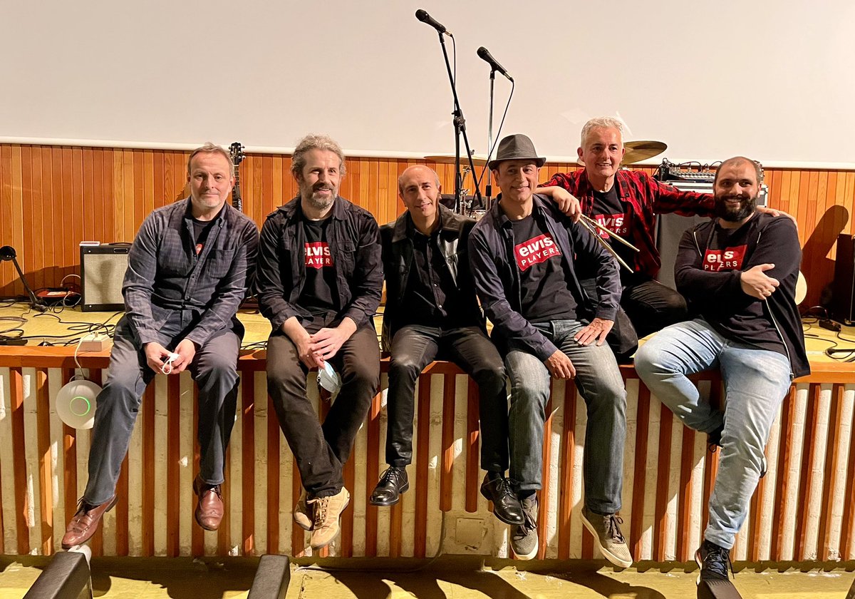 Rosa Gloria tweet media