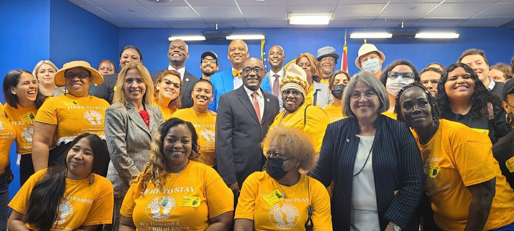🎊🪅CONGRATULATIONS!!🪅🎊
Shoutout to our comrades at <a href="/MiamiWorkersCtr/">Miami Workers Center</a> who just passed a ✨Tenant Bill of Rights✨. Thank you for showing us what tenant power in the face of displacement looks like!!

⚡️Read the Miami Tenant Bill of Rights here: drive.google.com/file/d/1u_0j-5…