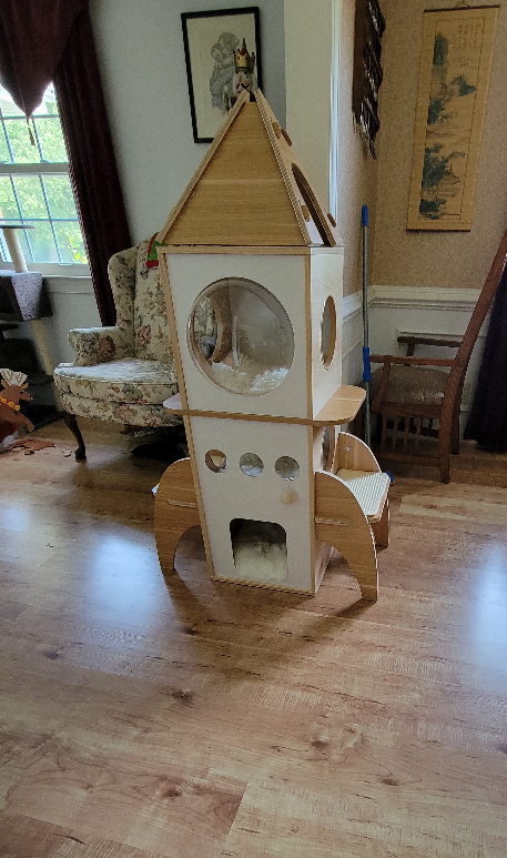 biliouris_amber's tweet photo. The Kitty Rocket Cat tower.  I assembled this with the help of our caregiver.  #CatsOnTwitter  #CatTower  #RocketTower https://t.co/IKtuY1ustl