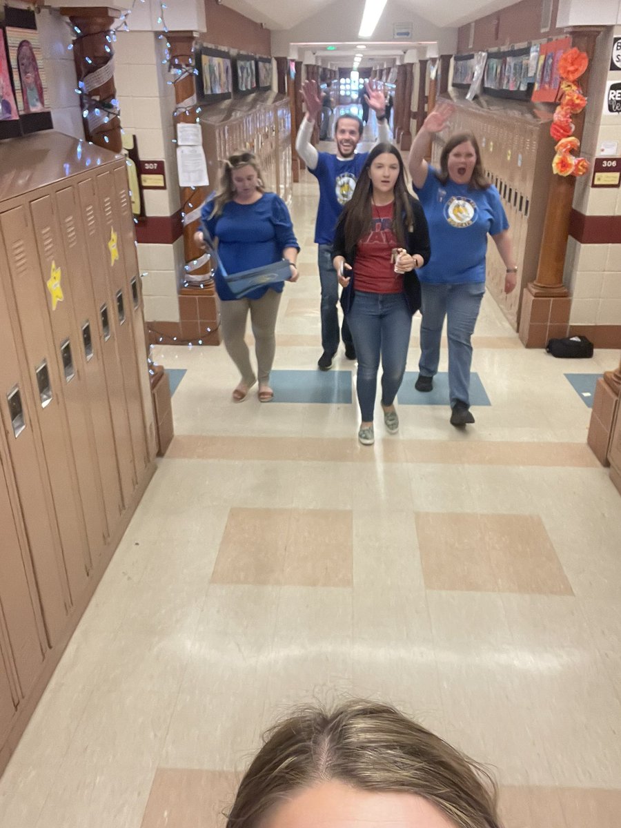 brittanyroerick's tweet photo. #battleoftheschools https://t.co/YPCJqGW8l9