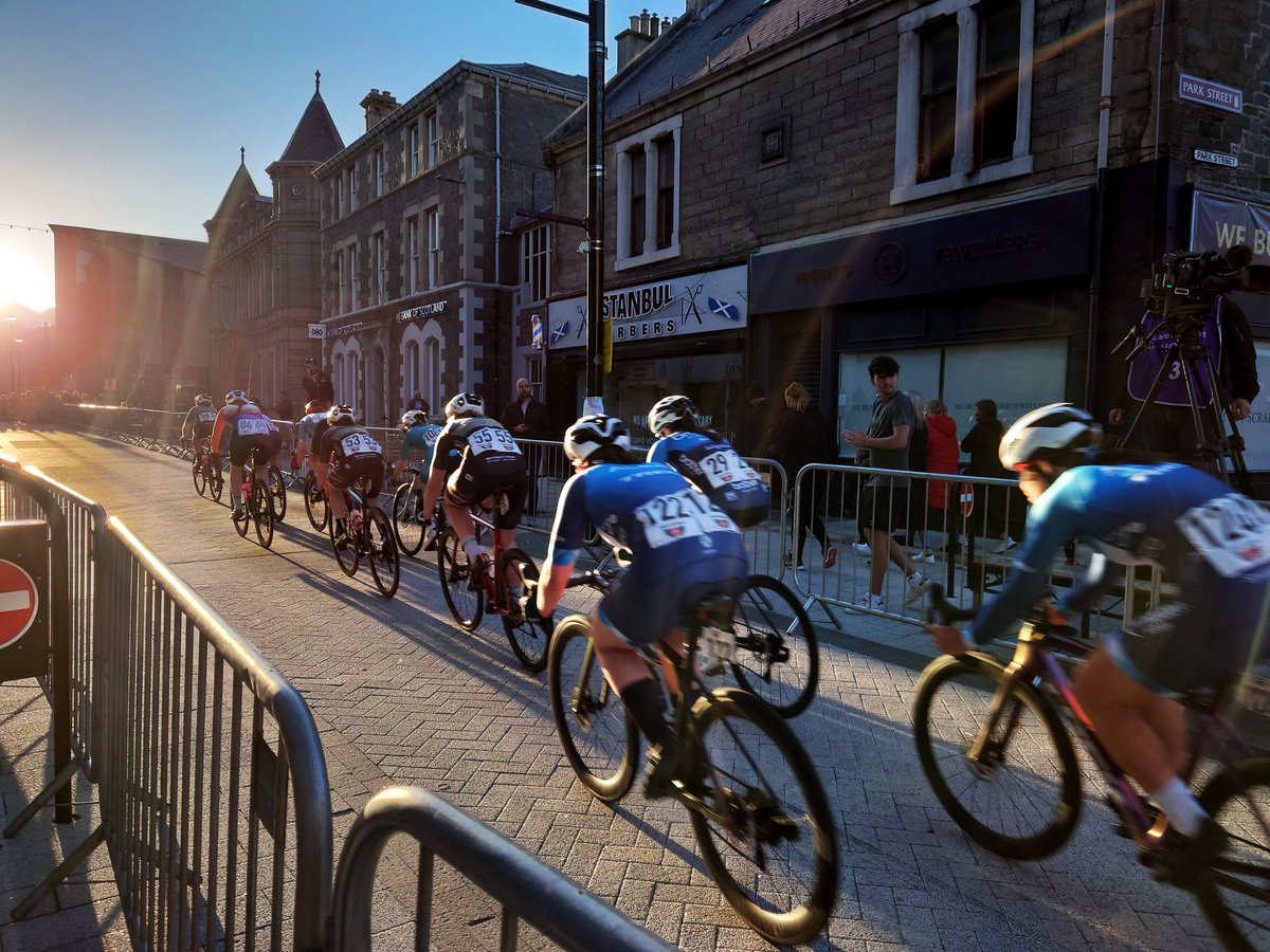 NorhamBikeYard's tweet photo. Great night in Galashiels watching the @TourSeries. Scottish Borders delivering the sunshine for the riders. https://t.co/D3mU2KCkPe