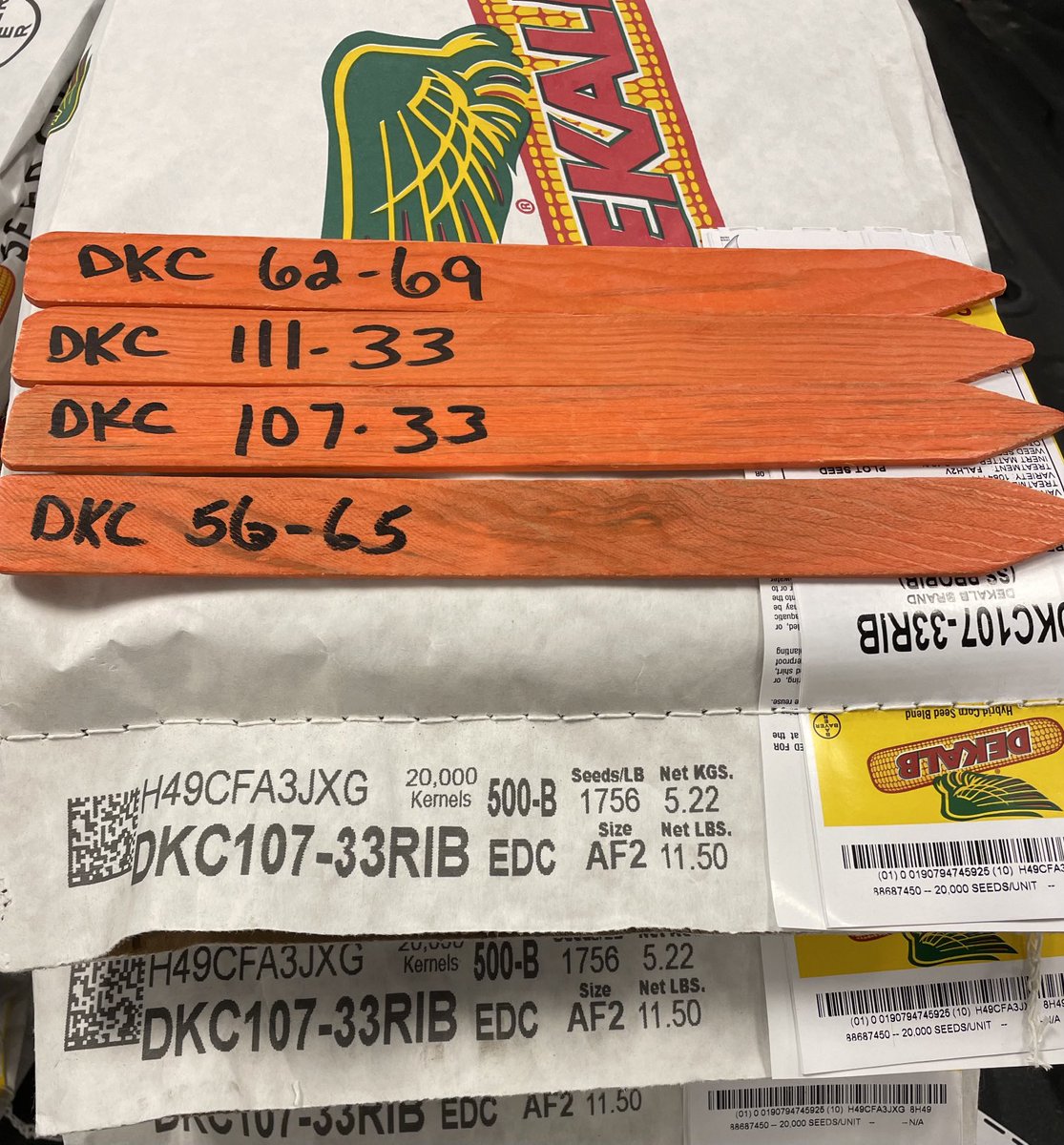 guinesselfeldt's tweet photo. #plant22.  #plots22.  Getting more test trial seed ready to plant.  Excited to see SmartStax and SmartStaxPro hybrid results.  Thanks to all of our great partners.  ⁦@DKAS_HP⁩ ⁦@Asgrow_DEKALB⁩ https://t.co/Kygncqx8nk