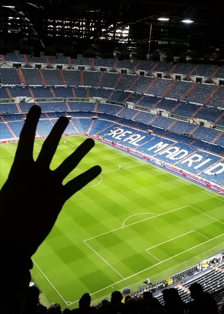 suazoalex's tweet photo. Increible Madrid empieza a jugar sus partidos después de los 90 minutos y le alcanza para poder empatar y llevarse la victoria en muchas ocaciones esta vez no lo hizo Benzema, llegó la hora de Rodrigo el joven promesa que entra de recambio hacer lo que le indican. https://t.co/yQLXpP5mGj