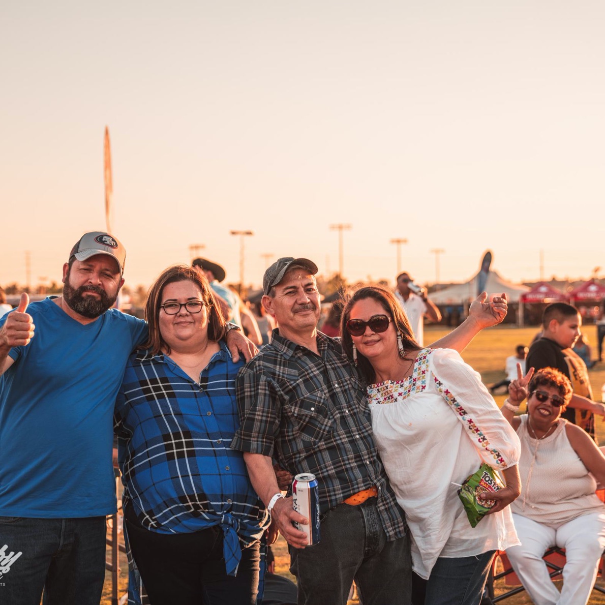 activatedevents's tweet photo. Golden hour pics to remember the good times.

#festivallibertad #bobbydee #silverlakes #activatedevents #musicfestival #goldenhourphotography https://t.co/3BSMc7HaMe