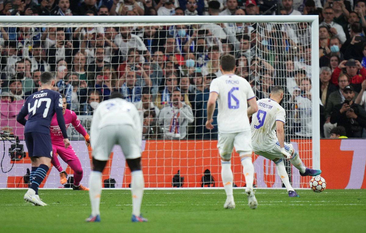 ChampionsLeague's tweet photo. ⚽️ Rodrygo 90'
⚽️ Rodrygo 90'+1
⚽️ Benzema 95'

Madrid 1-1 Man. City (agg: 4-5)
Madrid 2-1 Man. City (agg: 5-5)
Madrid 3-1 Man. City (agg: 6-5)

#UCL https://t.co/hYiz7xVA4I