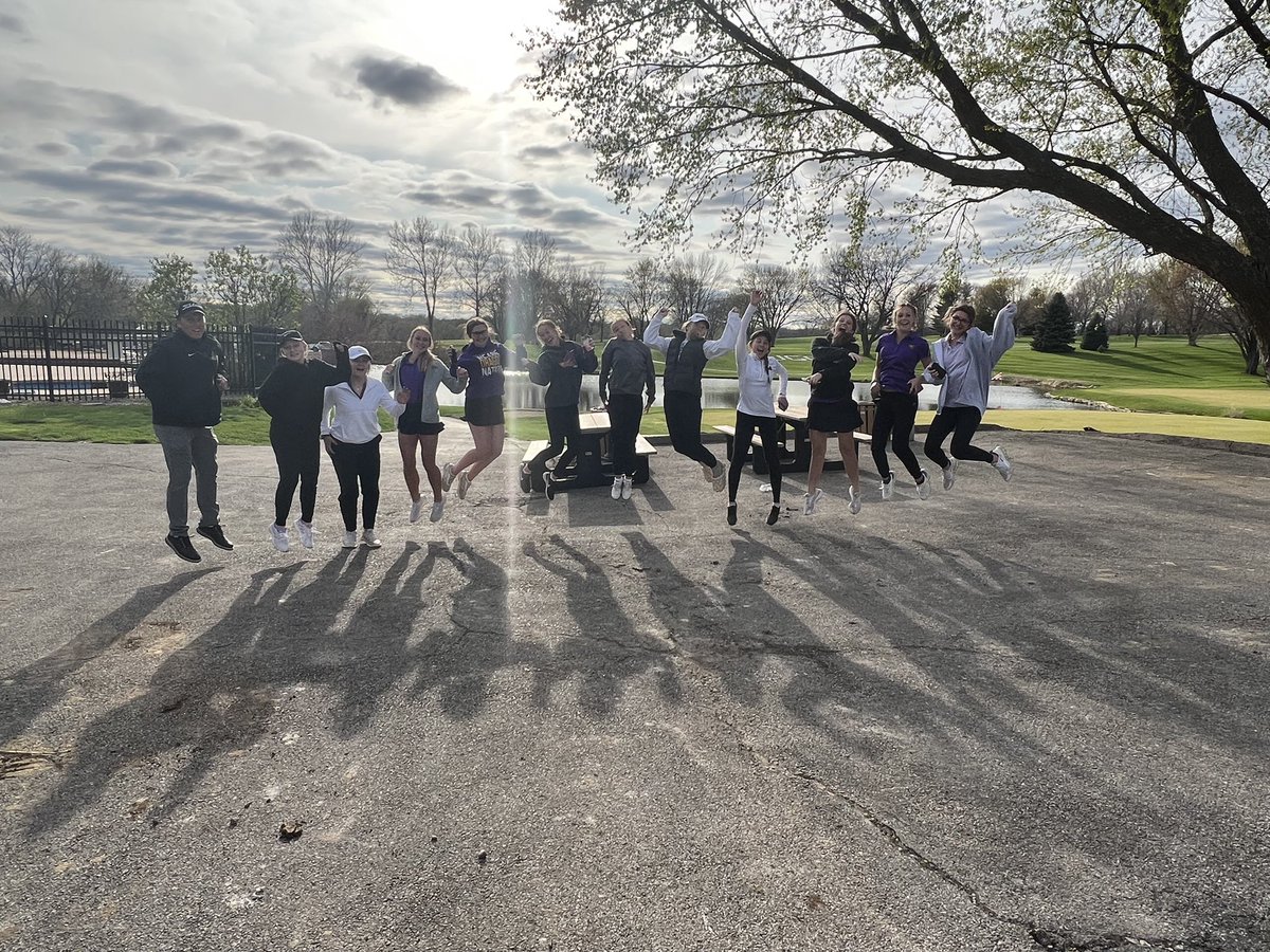 JCSD_Golf's tweet photo. V Dragons get the W vs Urbandale . Low V Dragons- Nanke (medalist), Sires, Whited, &amp; Heyer, Low JV Dragons- Mixdorf.  Thanks to Urbandale and UGCC for having us! 🐉⛳️ https://t.co/mgeTMJ5vut