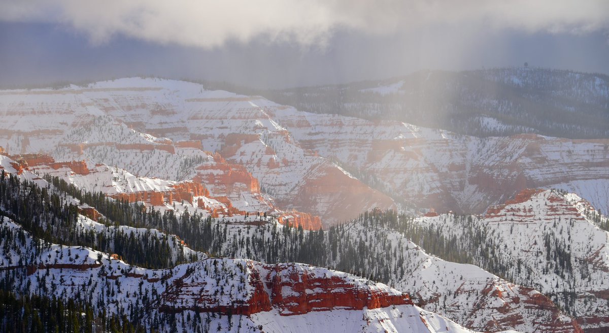 carlmazurphotos's tweet photo. @Chris_ik_photos Cedar Breaks National Monument in the snow. #utah #utahgram #utahisrad #utahfilmcommission #utahdotcom #utahphoto #redrock https://t.co/KCtZ78EwI6
