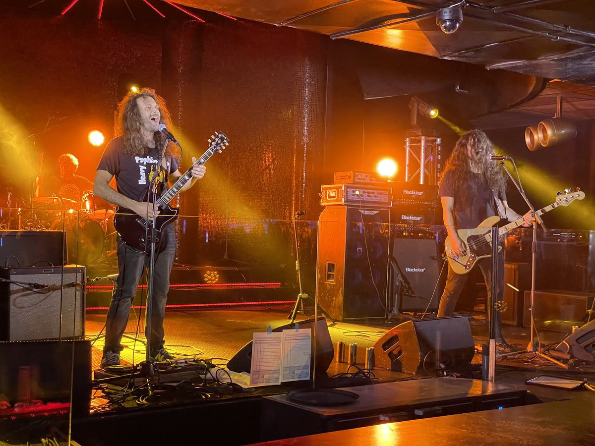 Shackleton-East tweet media