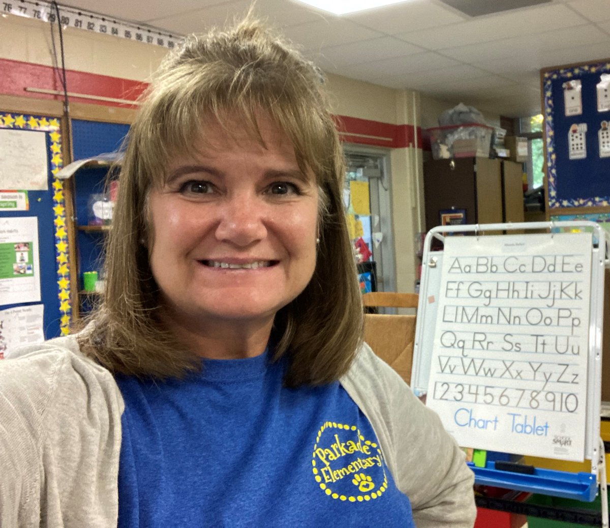 TeamHafner's tweet photo. Wearing my school colors with pride! @CMNEA #teacherappreciationweek #cmnearocks https://t.co/9HTRu59YWU
