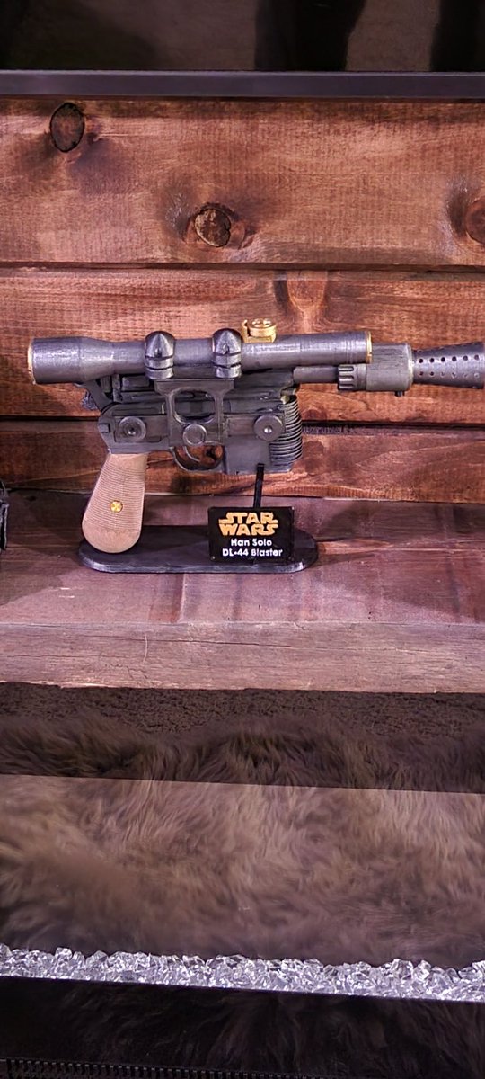 RalphAlgiere's tweet photo. @MarkHamill I 3D printed this.   Next up is Leia's Blaster and Luke and Vader's light sabers. https://t.co/8Vs0CCBWiV