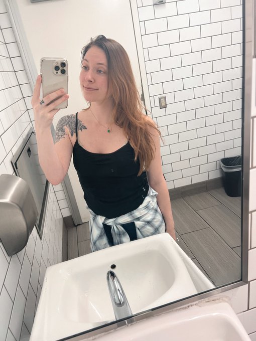 TW Pornstars - Anna Rivers. The most liked pictures and videos from Twitter for all time. Page 5