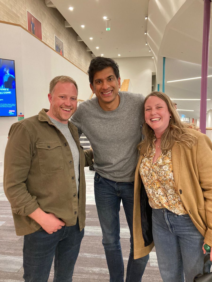 Just met the lovely <a href="/drchatterjeeuk/">Dr Rangan Chatterjee</a> so nice to tell him how his advise has helped so many of my paediatric patients with breathing pattern disorders - supporting to wean/stop their inhaler medication <a href="/physio4bpd/">Physiotherapy for Breathing Pattern Disorders 💙</a> <a href="/BCHPhysio/">BCH Physio</a> <a href="/PrasadNagakumar/">Prasad Nagakumar</a> <a href="/themfrosts/">susanfrost</a> <a href="/Ce_wells/">Charlotte</a>