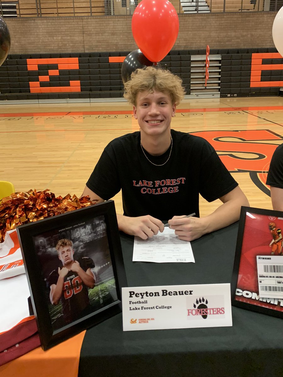 Congrats <a href="/peytonbeauer/">Peyton Beauer</a> signing with Lake Forest College! #Bleedorange <a href="/LFC_FOOTBALL/">Jim Catanzaro</a>