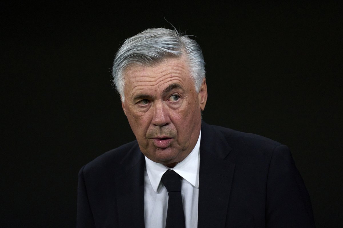 Eurosport_TR's tweet photo. Don. 
Carlo. 
Ancelotti. 

Gururla sundu. #UCL https://t.co/sQXqe4CiFl