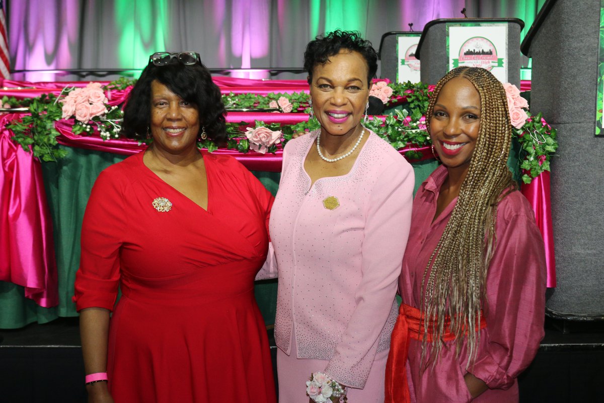 SCDAAorg's tweet photo. Thanks to @akasorority1908 for supporting SCDAA as a charitable beneficiary for their 91st North Atlantic Regional Conference. Regina Hartfield, SCDAA president and CEO, joined the organization for the event. We are grateful to AKA for your generous support! https://t.co/qZ6PobVTeO