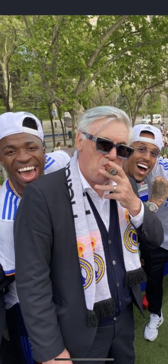 razza17's tweet image. Don Carlo 😂😂😂