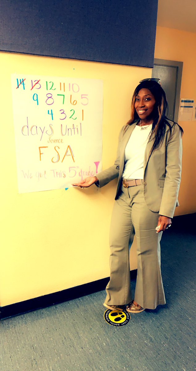 Collins077's tweet photo. Special SHOUT OUT to Ms. Cowan @WestRivieraES @McKnight_WRES I walked upstairs this morning after the meeting and FOUND THIS SSA COUNTDOWN🎯AND student work displayed💯. Thanks for all that you do! @Area4SuptPBCSD @pbcscience @AdrienneHowar11 @evacwynar https://t.co/FSlCoeiaGV