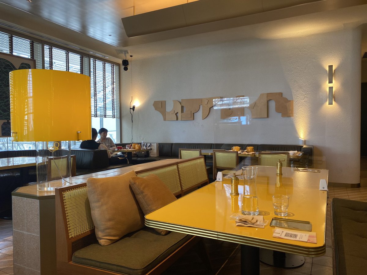 母親の誕生日に
buildsでアフタヌーンティー❣️😍